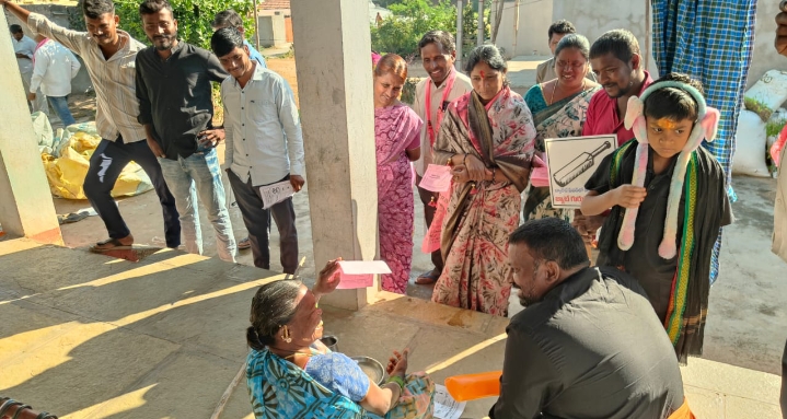 కొన్నేలో సర్పంచ్ అభ్యర్థి వేముల స్వప్న విద్యాసాగర్ ప్రచార జోరు