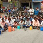 మమ్మల్ని ఆదుకోండి